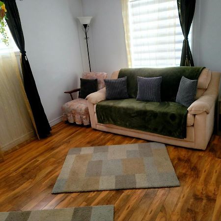 Downtown Apartment Next To Highway Netflix+Wifi Edmundston Kültér fotó