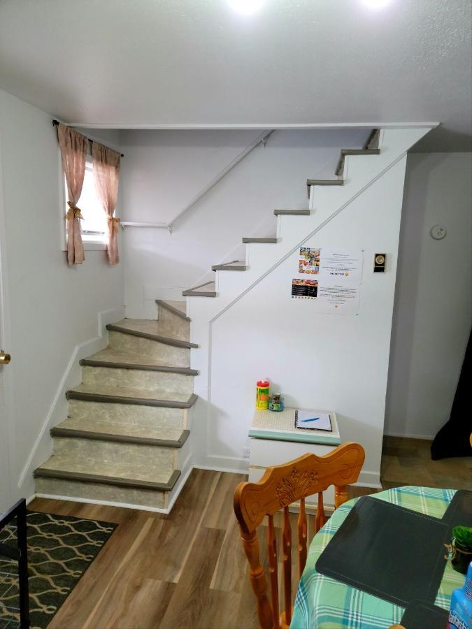 Downtown Apartment Next To Highway Netflix+Wifi Edmundston Kültér fotó