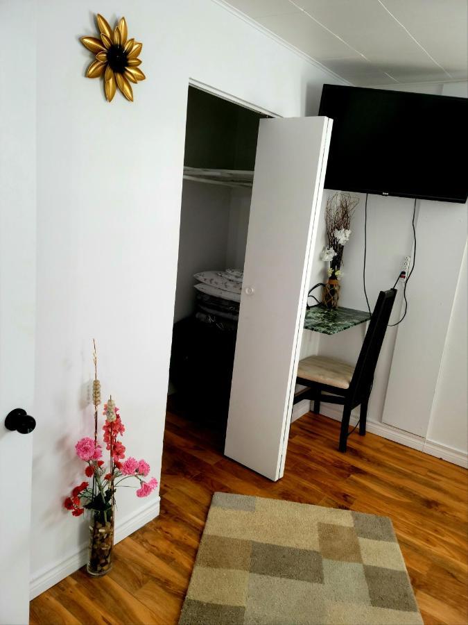 Downtown Apartment Next To Highway Netflix+Wifi Edmundston Kültér fotó