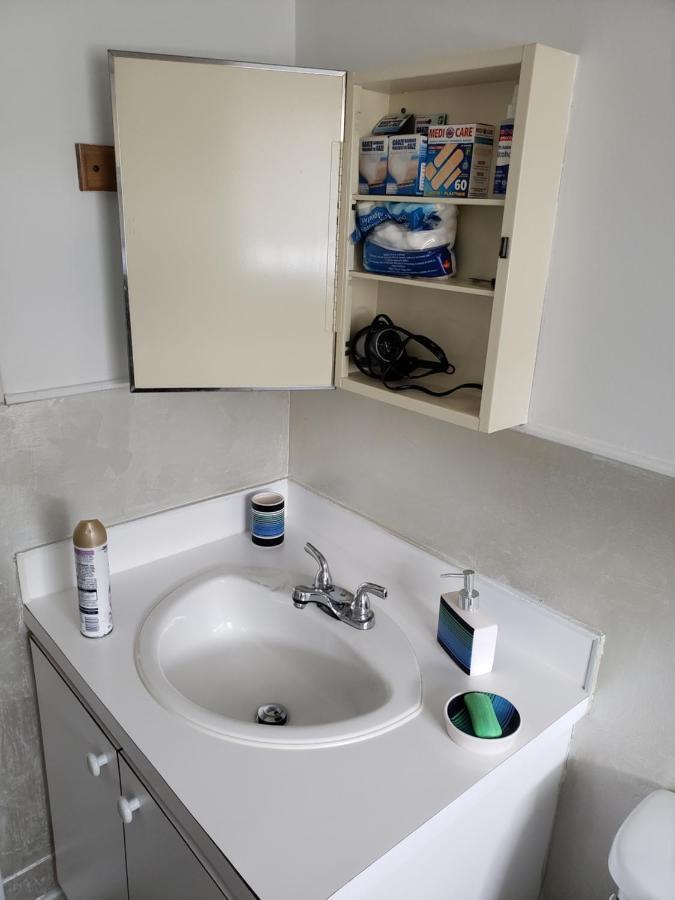 Downtown Apartment Next To Highway Netflix+Wifi Edmundston Kültér fotó